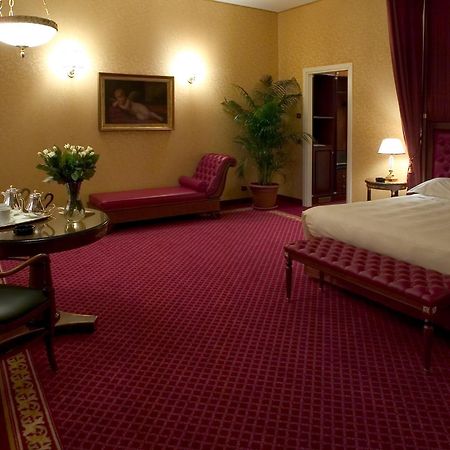 Hotel Maxim Peschiera Borromeo Esterno foto
