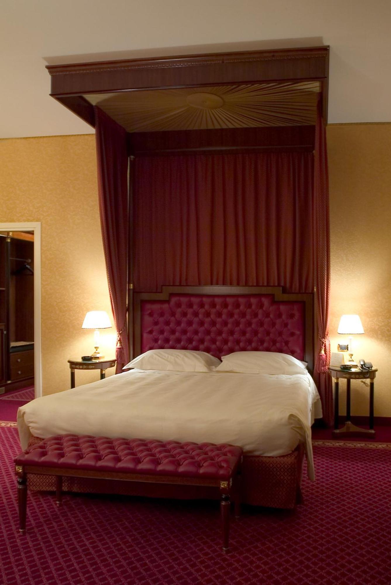 Hotel Maxim Peschiera Borromeo Esterno foto