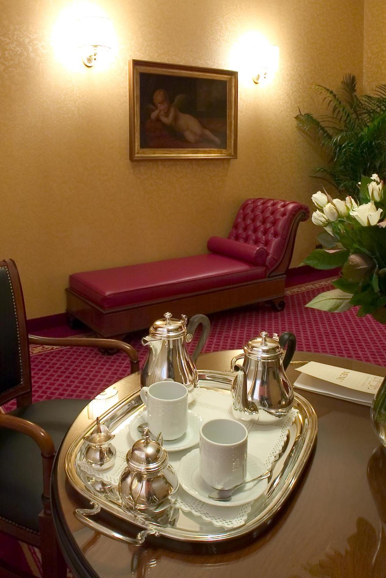 Hotel Maxim Peschiera Borromeo Esterno foto