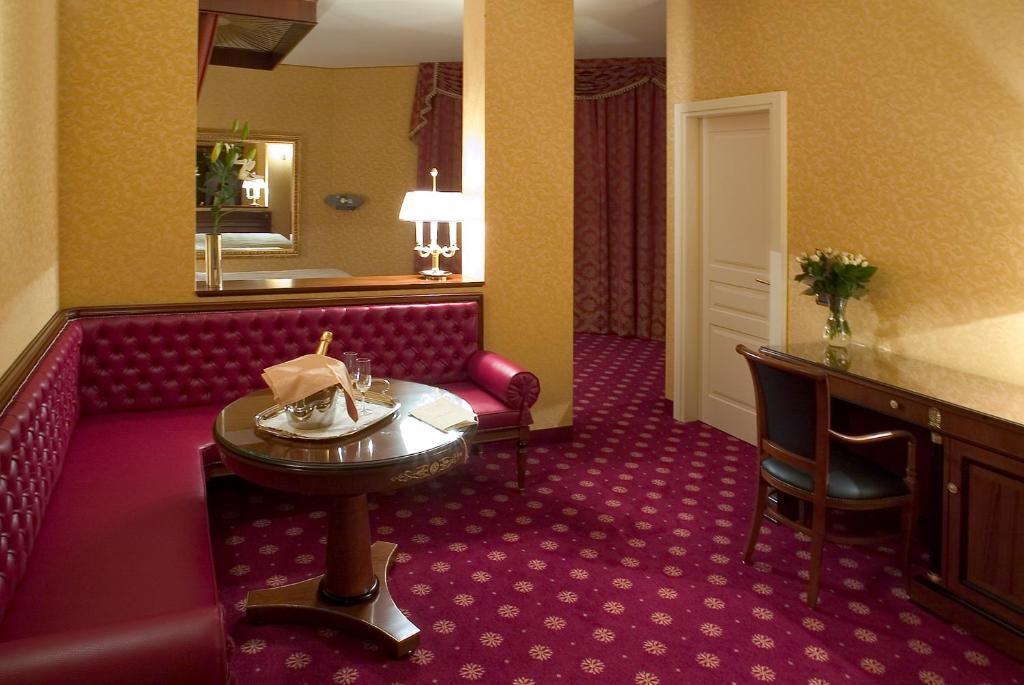 Hotel Maxim Peschiera Borromeo Camera foto