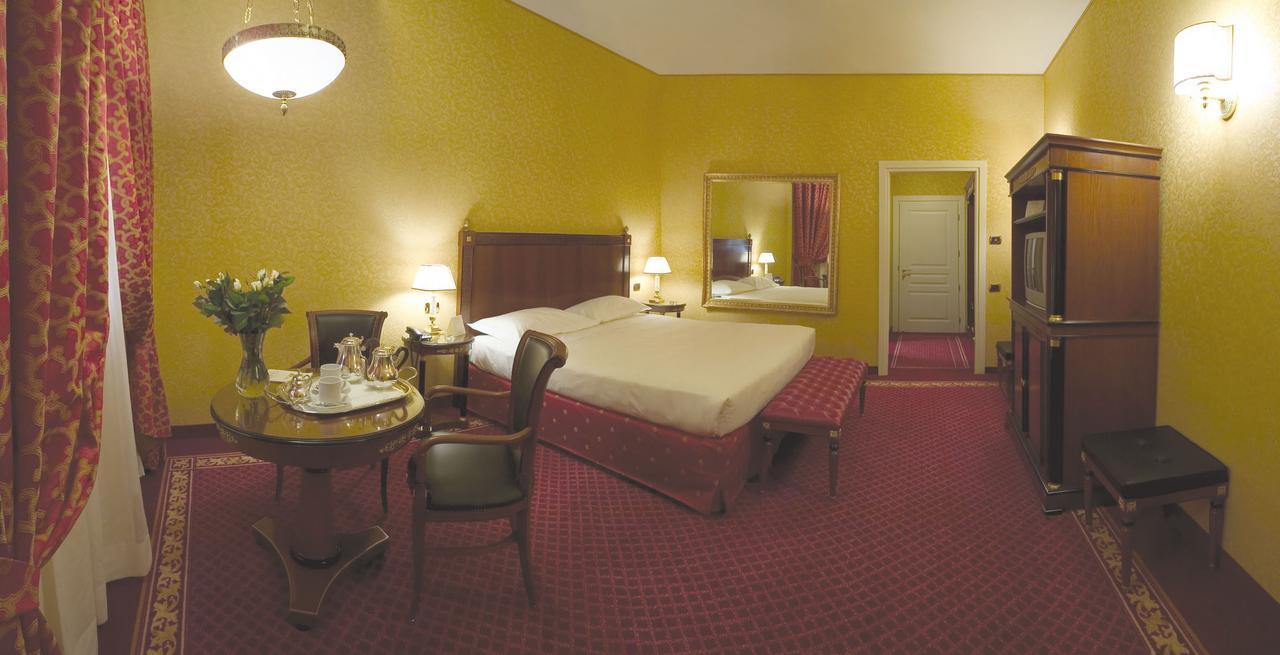 Hotel Maxim Peschiera Borromeo Camera foto